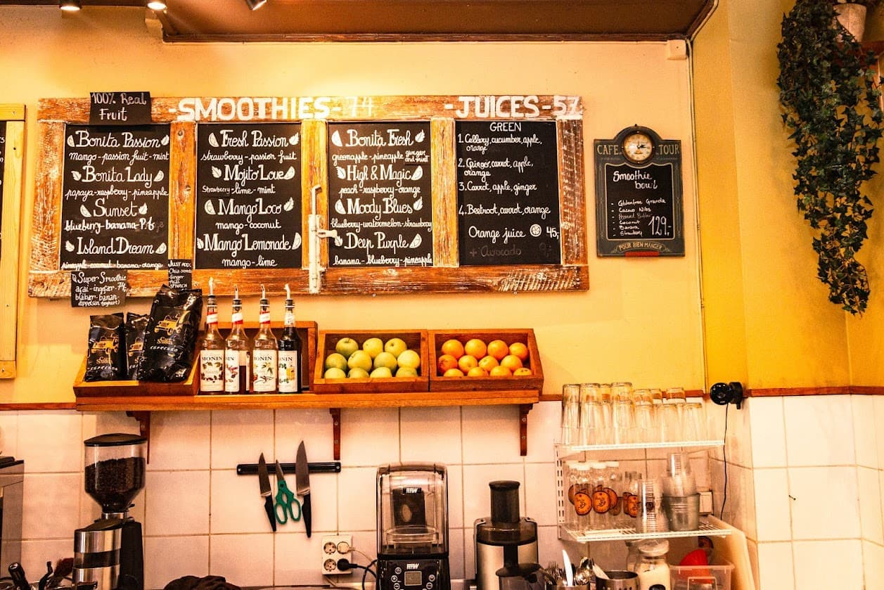 Bonita Colombian Coffee & Juice sign on the cafe wall